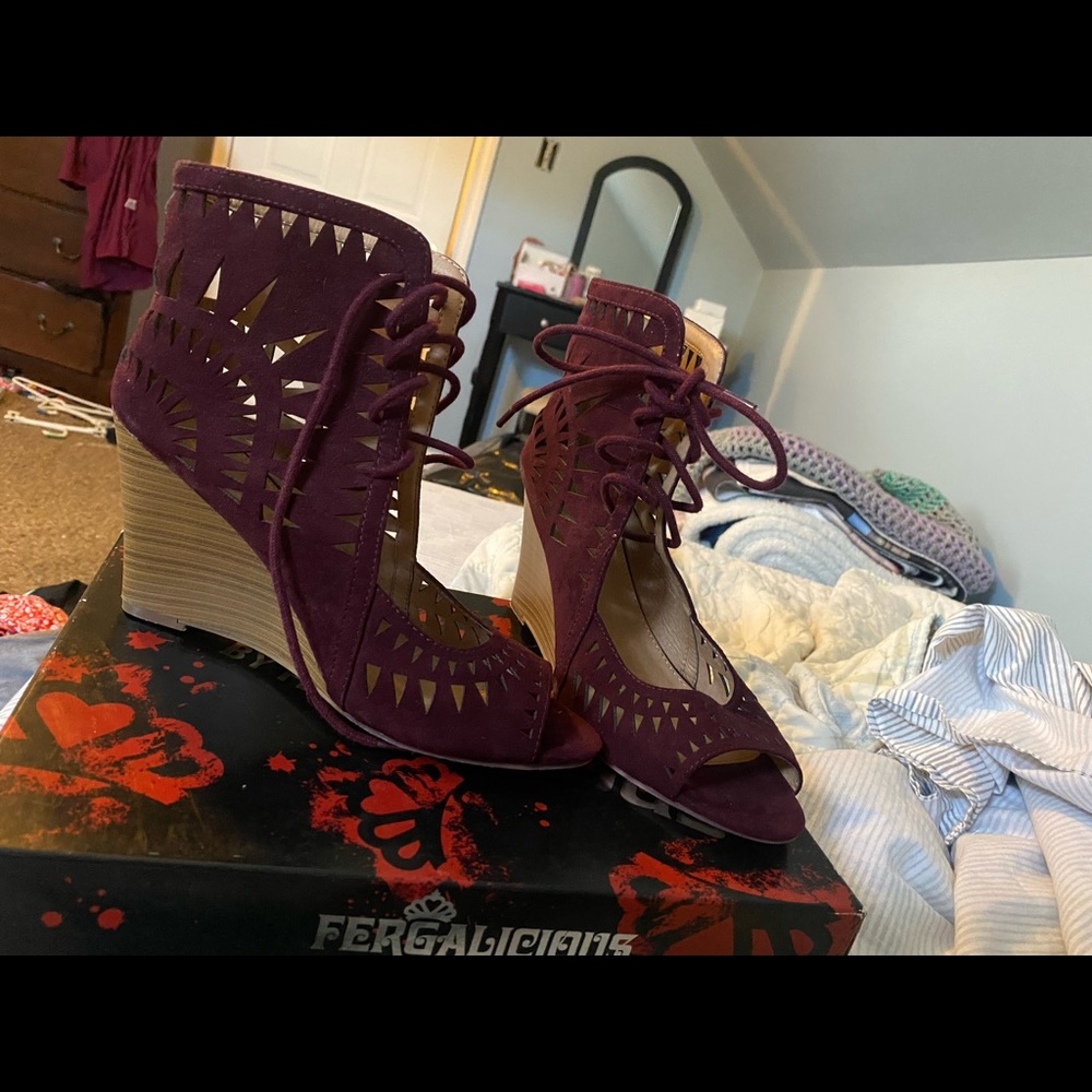 Report wedges
